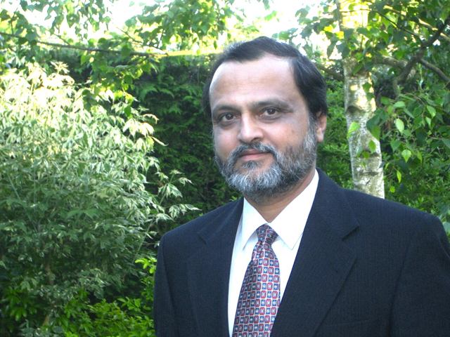 Dr Rajendra Shende in France